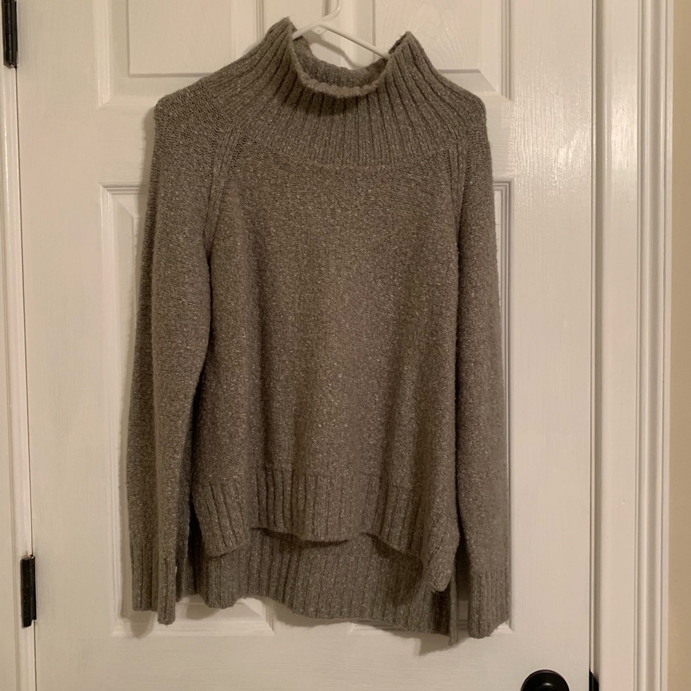 H&M wide turtleneck!
